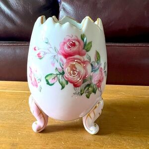 Vintage cracked egg vase. Beautiful!